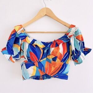 [love & piece] Cropped On/Off Shoulder Ruffle Padded Bra Crepe Leaf Print Top